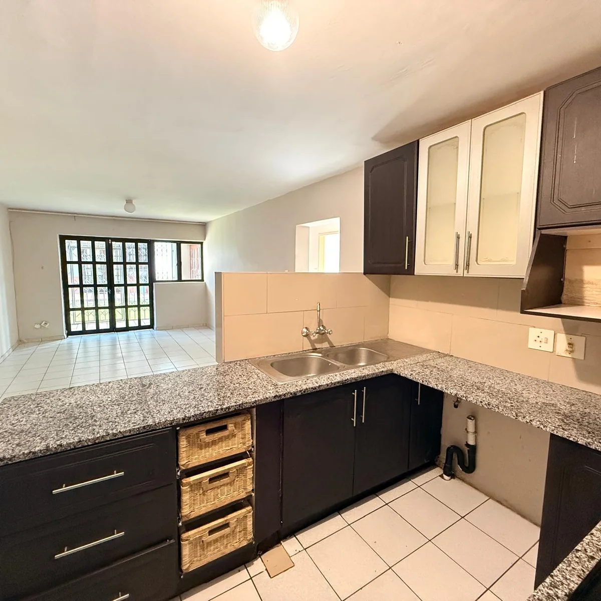 Secure & Stylish 2-Bedroom Apartment in Meerensee