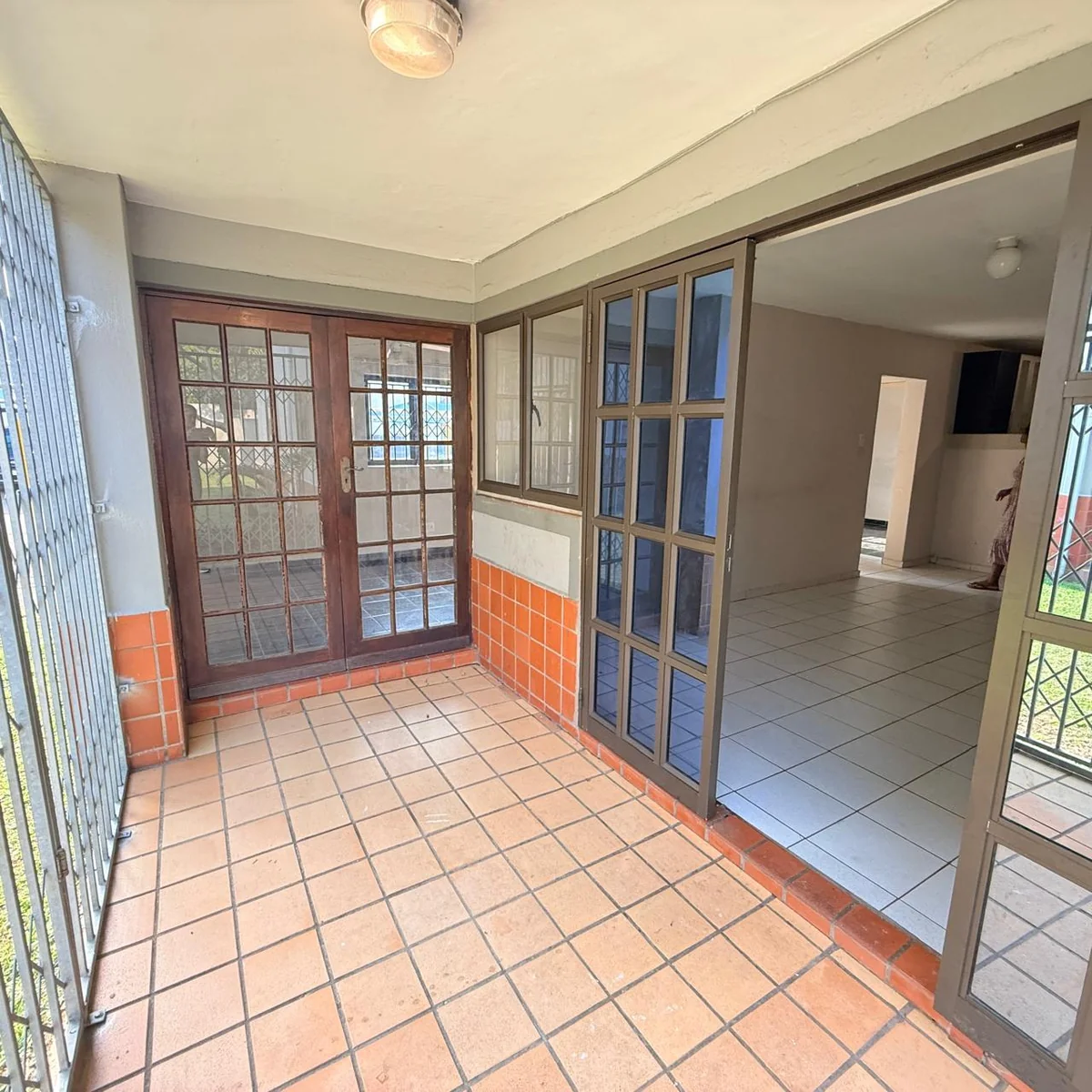 Secure & Stylish 2-Bedroom Apartment in Meerensee