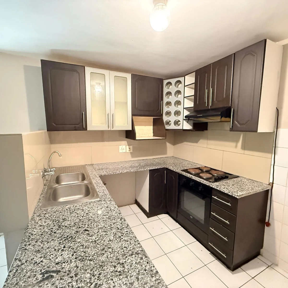 Secure & Stylish 2-Bedroom Apartment in Meerensee