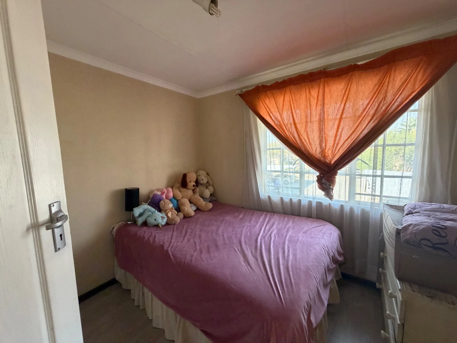 INVESTMENT TIME .....  LOCATED IN PRIME LOCATION!