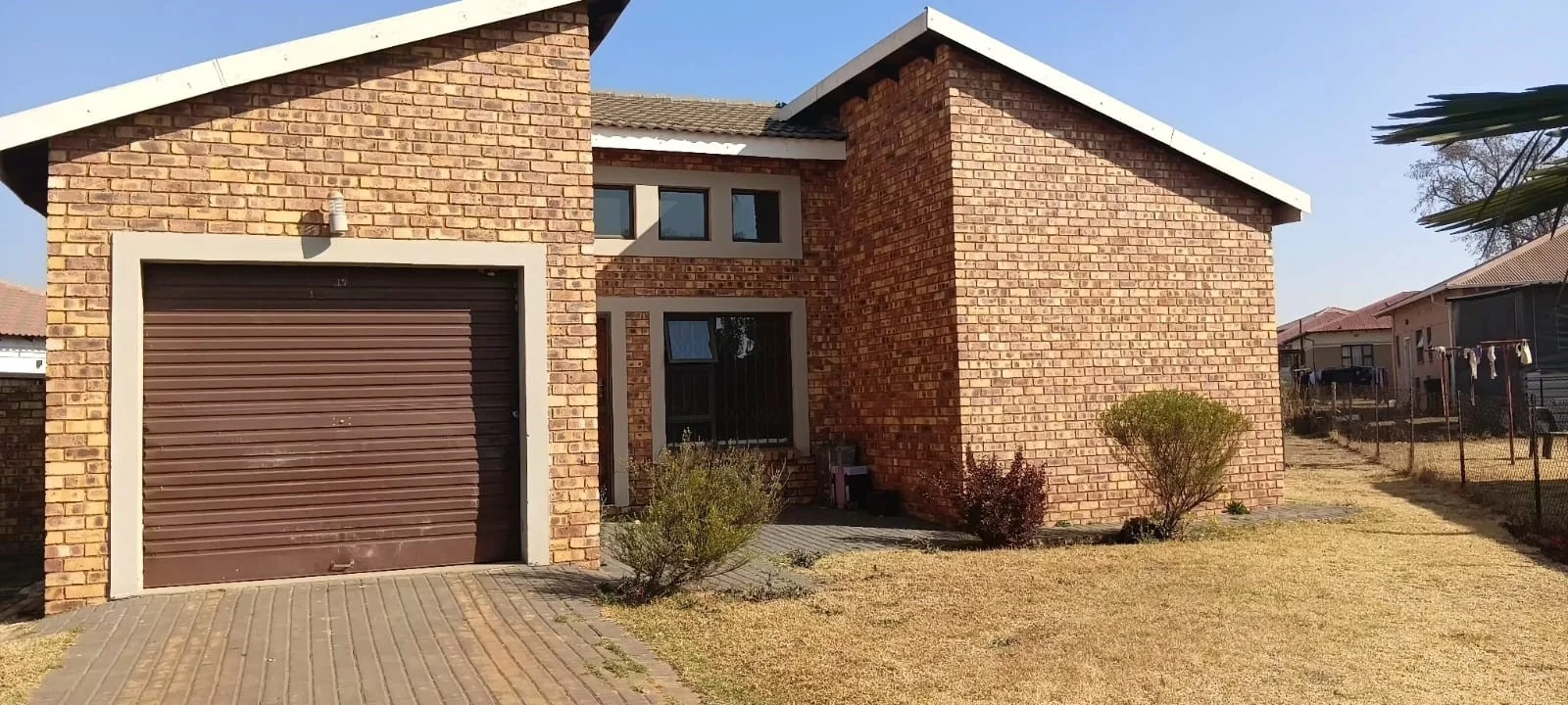 3 Bedroom, Modern Family Living in a Secure Gated Community – Springs