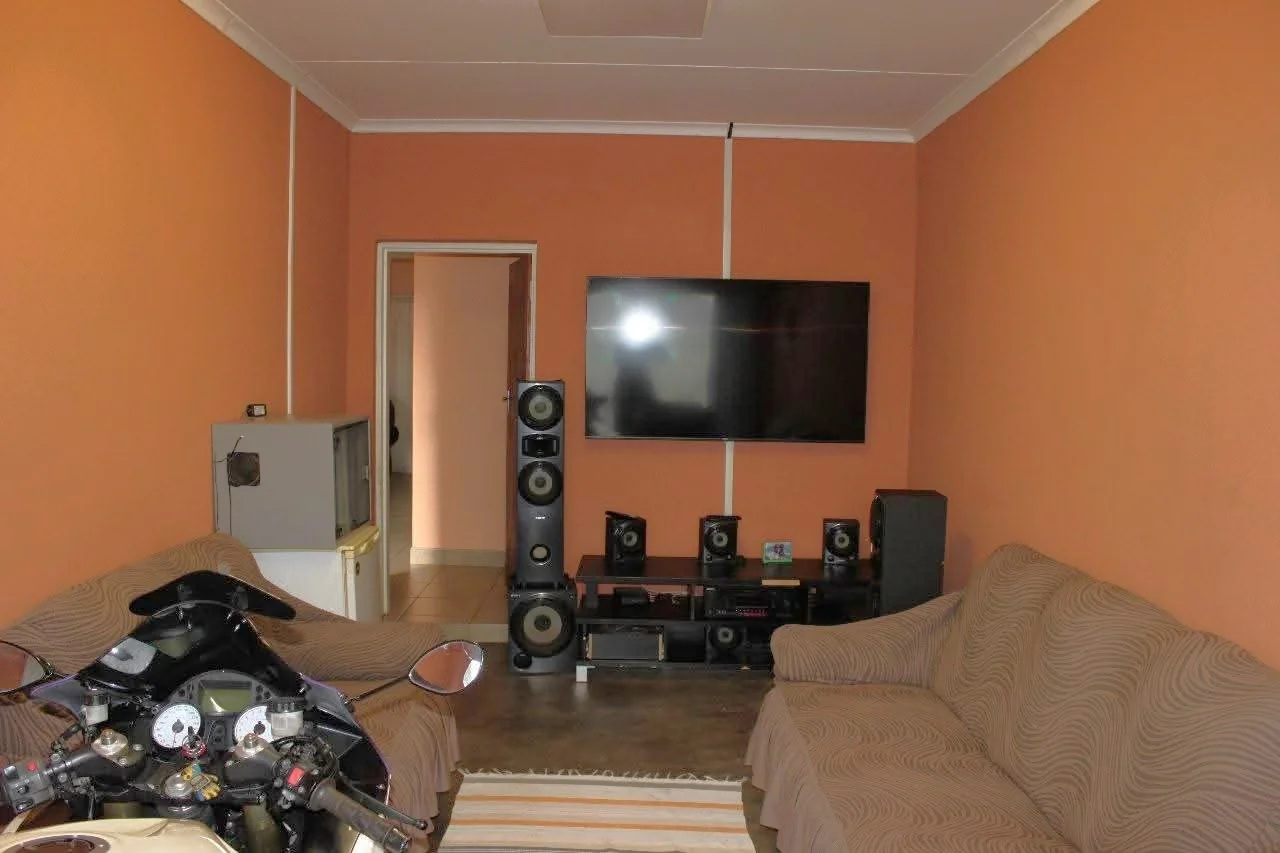 3 Bedroom House For Sale