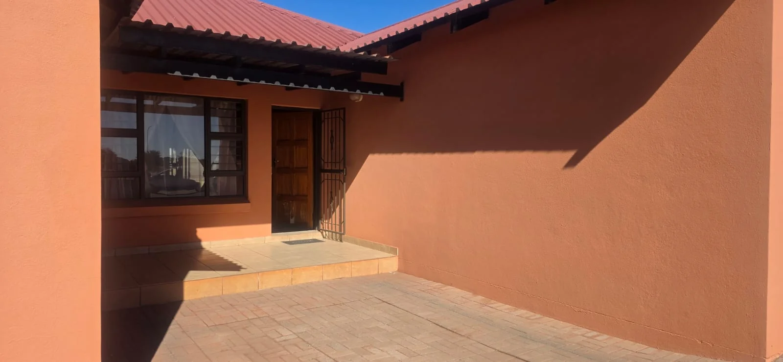 3 Bedroom House For Sale