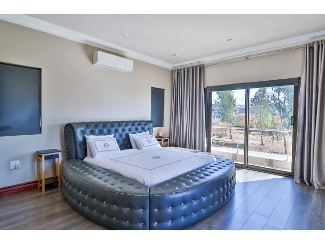 Luxury Family Home Situated In Golf Estate