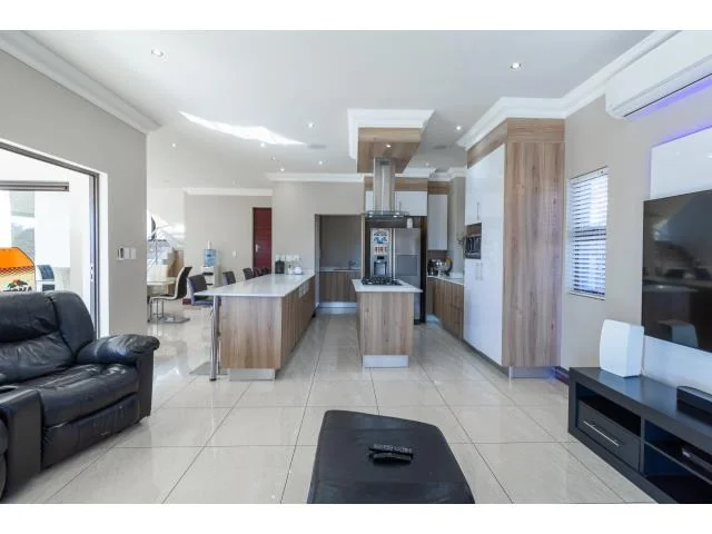 Luxury Family Home Situated In Golf Estate