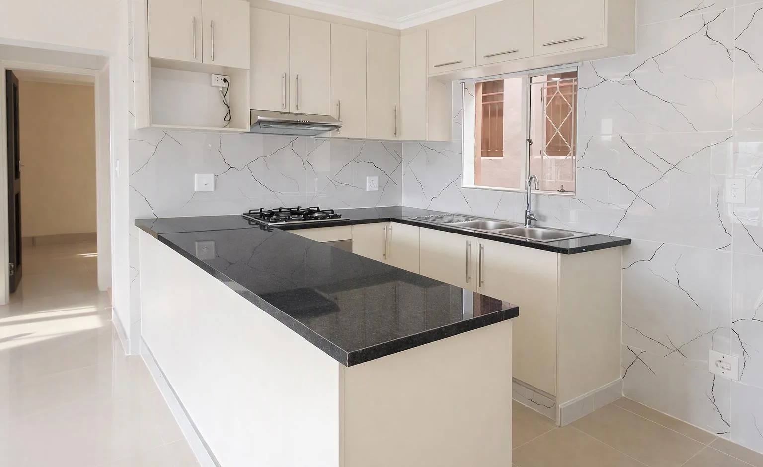 2 Bedroom Appartment to rent in Helderkruin's boomed-off area