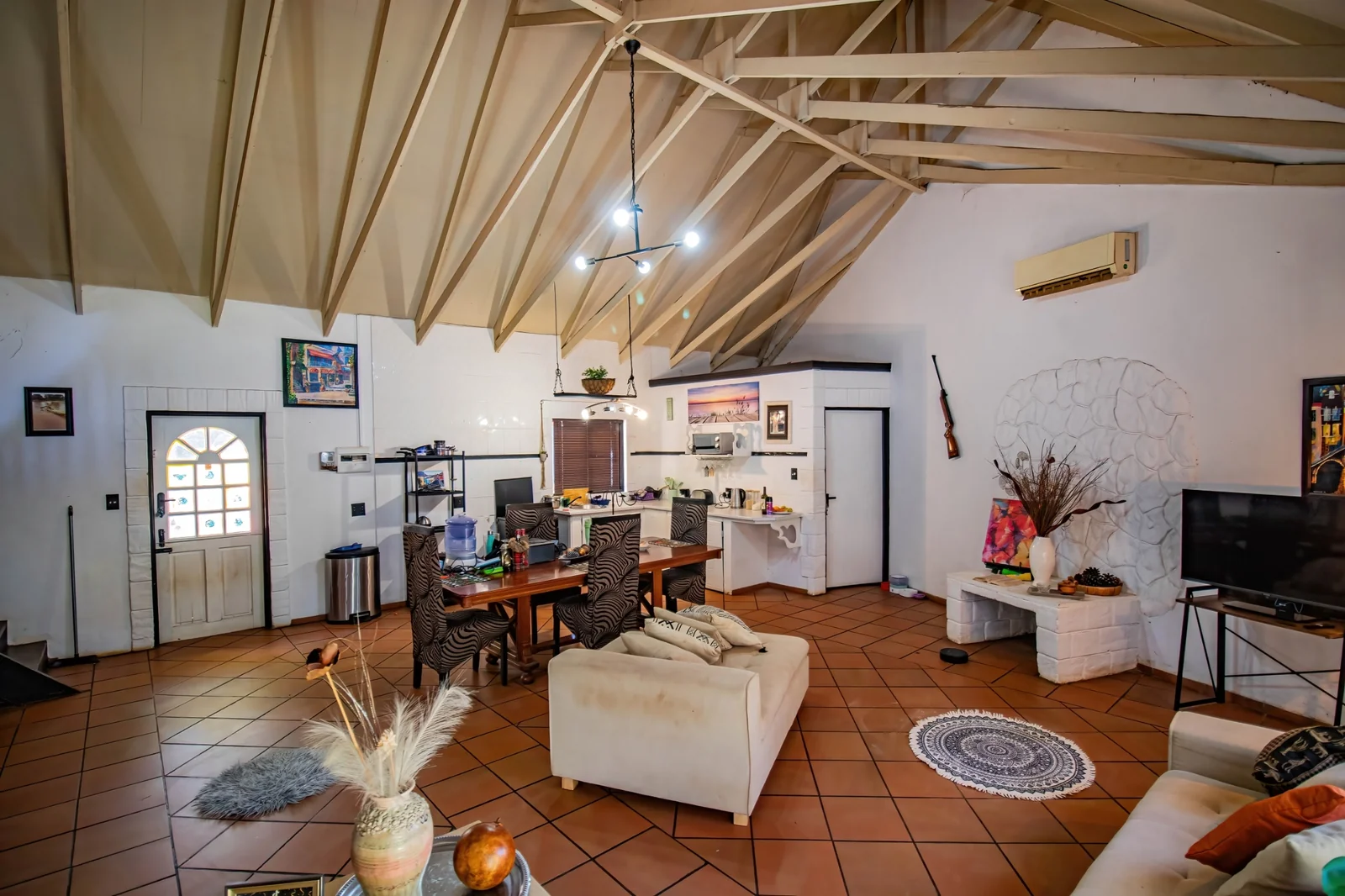 Income-generating property in Glen Austin MIdrand | Investment property | Rental income | ±8,566m² | Multiple income streams