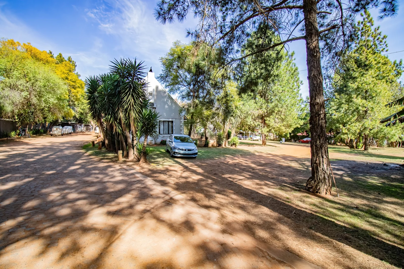 Income-generating property in Glen Austin MIdrand | Investment property | Rental income | ±8,566m² | Multiple income streams