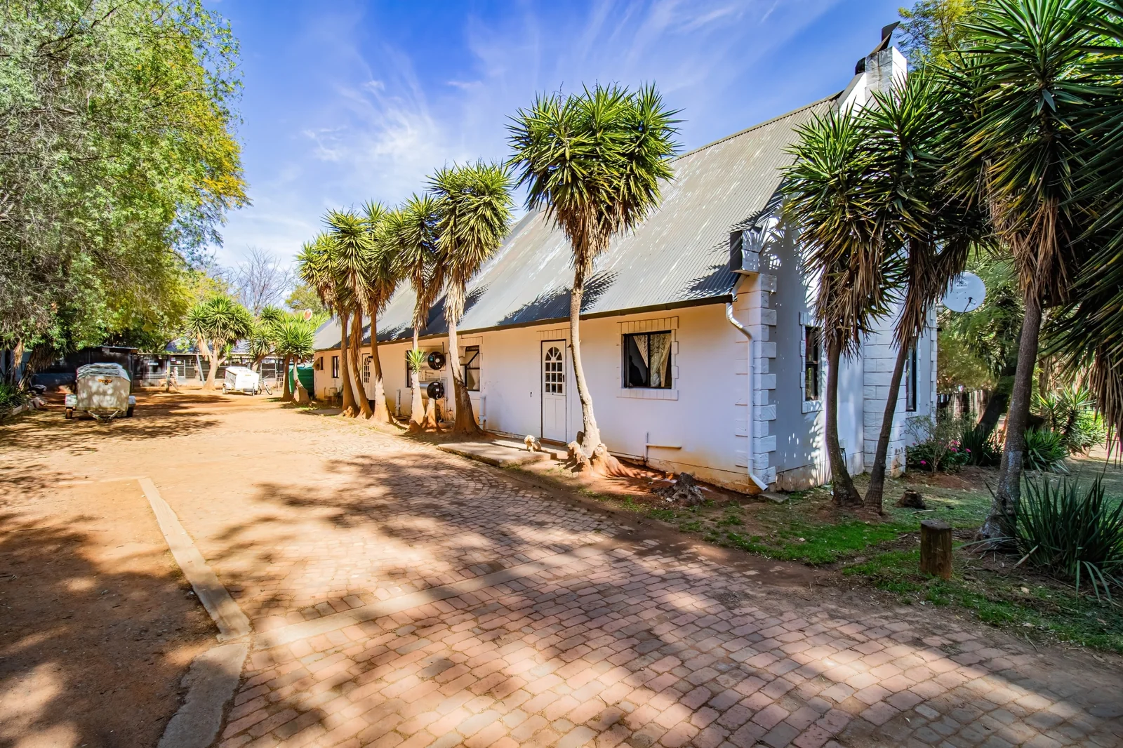 Income-generating property in Glen Austin MIdrand | Investment property | Rental income | ±8,566m² | Multiple income streams