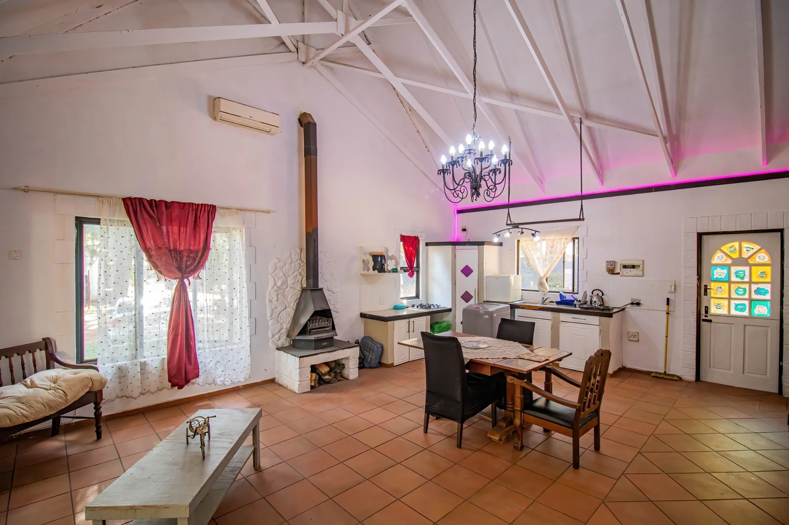 Income-generating property in Glen Austin MIdrand | Investment property | Rental income | ±8,566m² | Multiple income streams