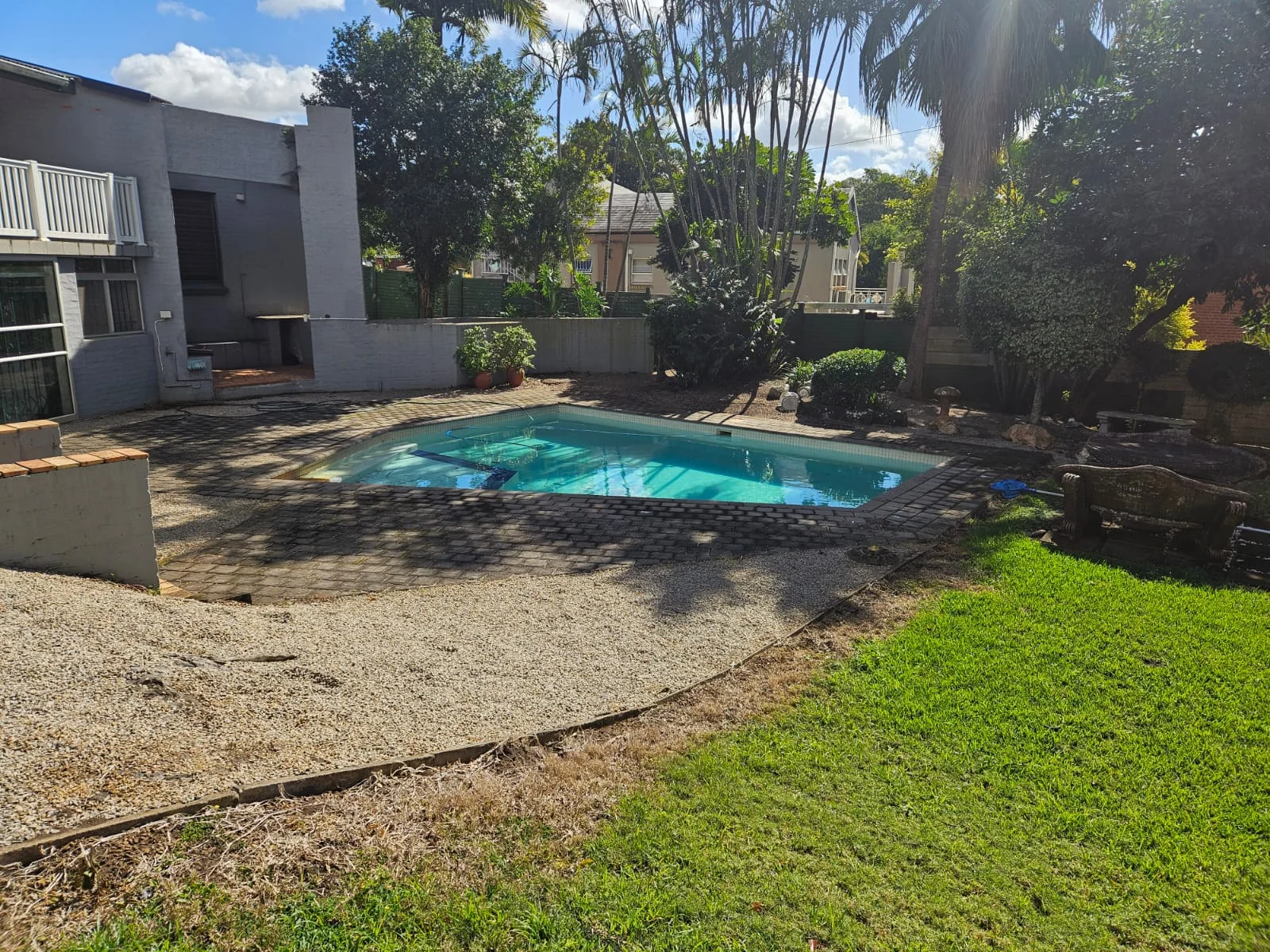 Large 4 bedroomed home and 2 bedroomed cottage in Fairview, Empangeni