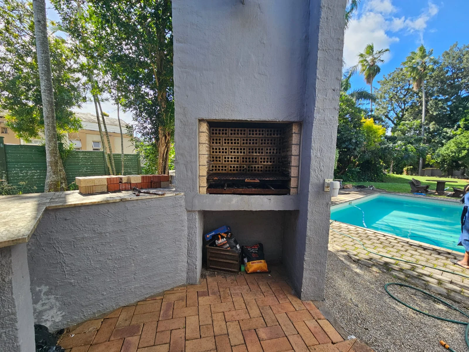 Large 4 bedroomed home and 2 bedroomed cottage in Fairview, Empangeni