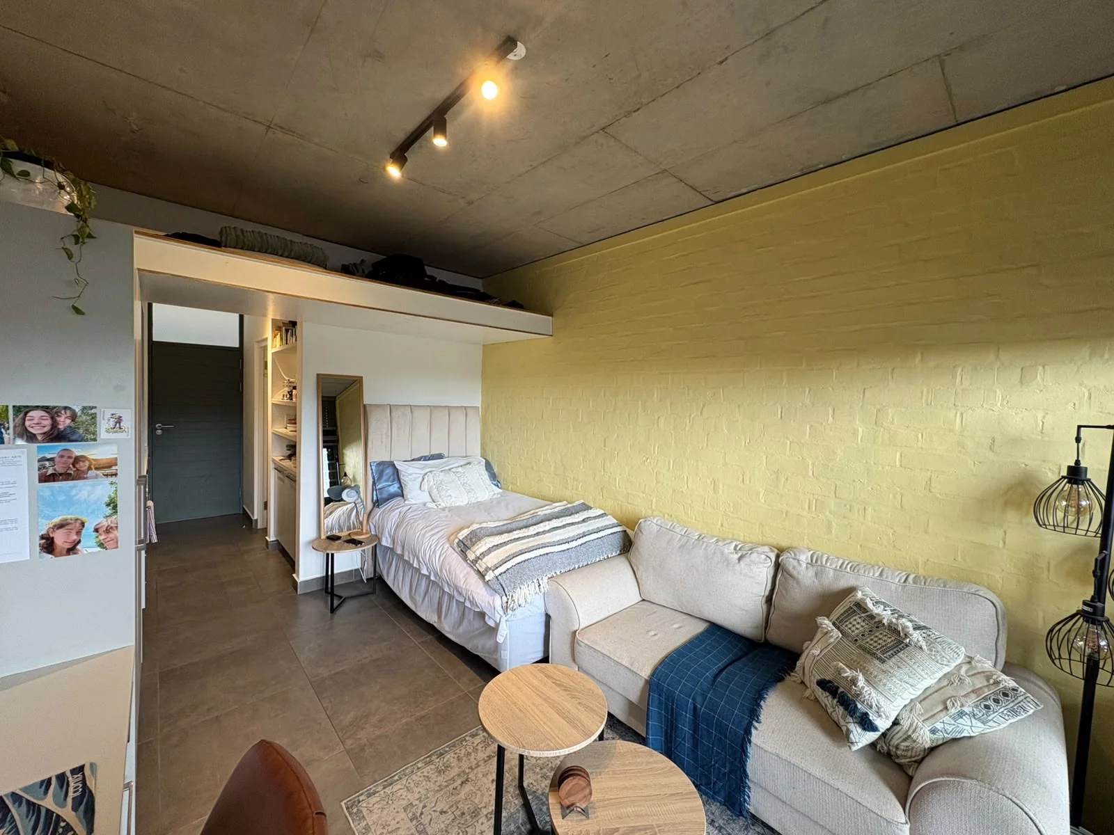 Stylish Studio at EDGE – Steps from Campus