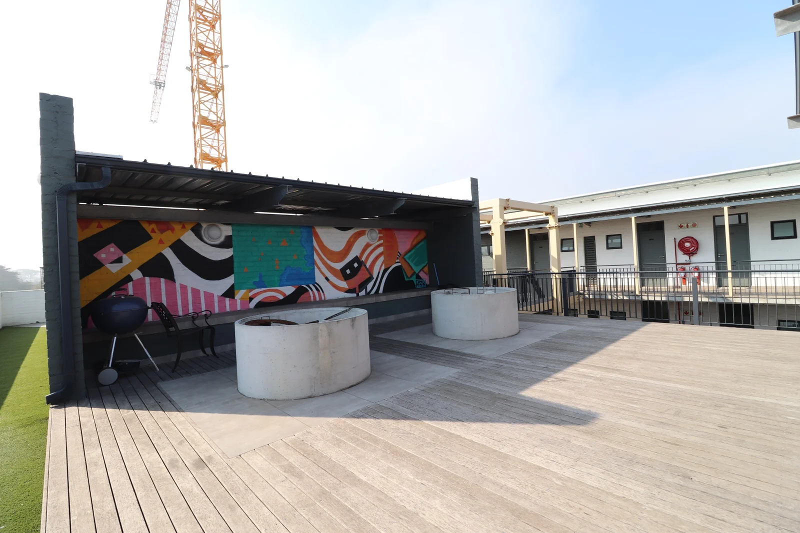 Stylish Studio at EDGE – Steps from Campus