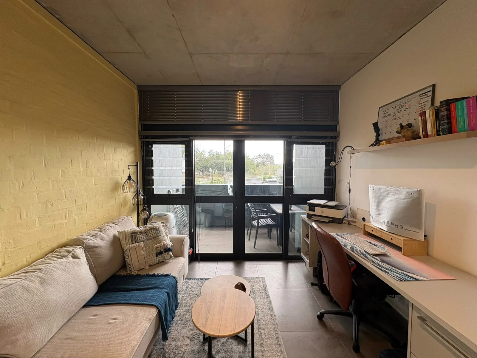 Stylish Studio at EDGE – Steps from Campus