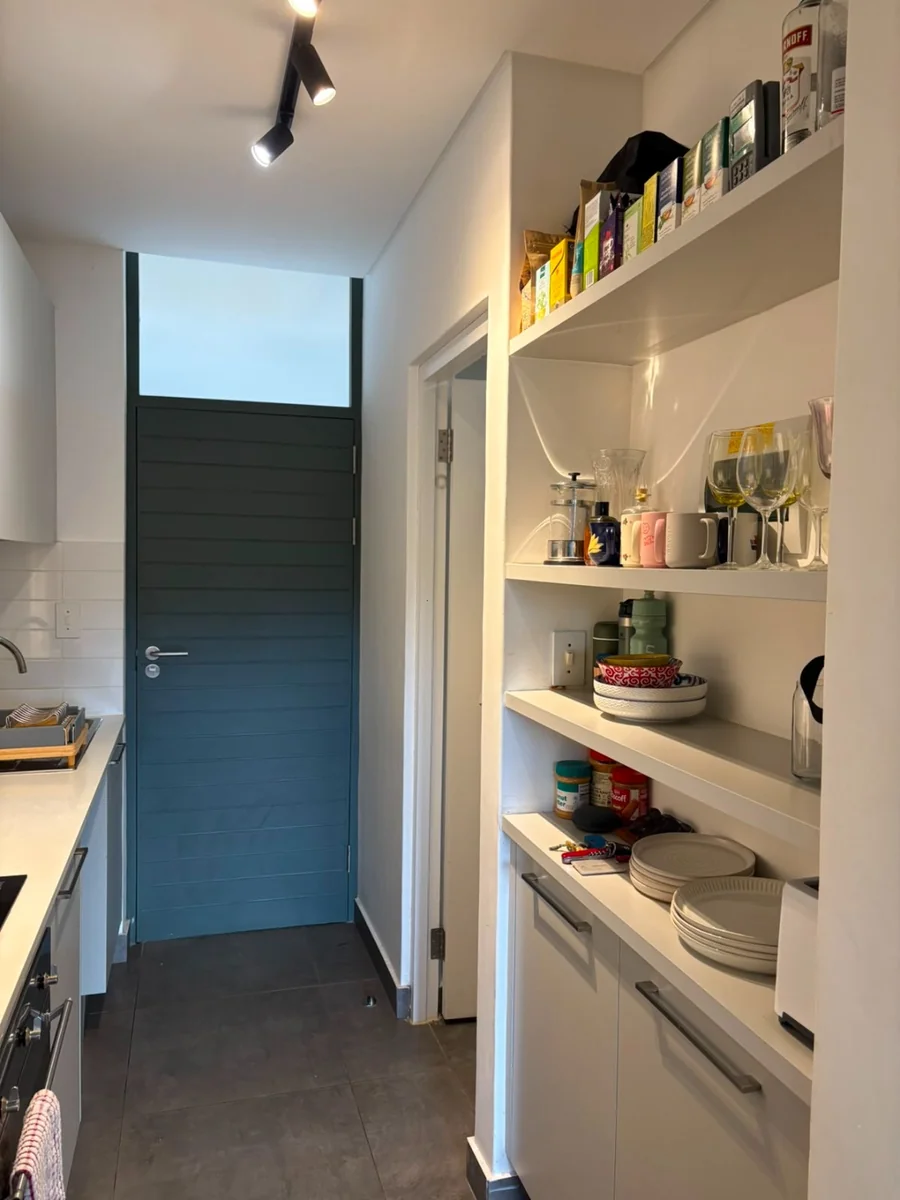 Stylish Studio at EDGE – Steps from Campus