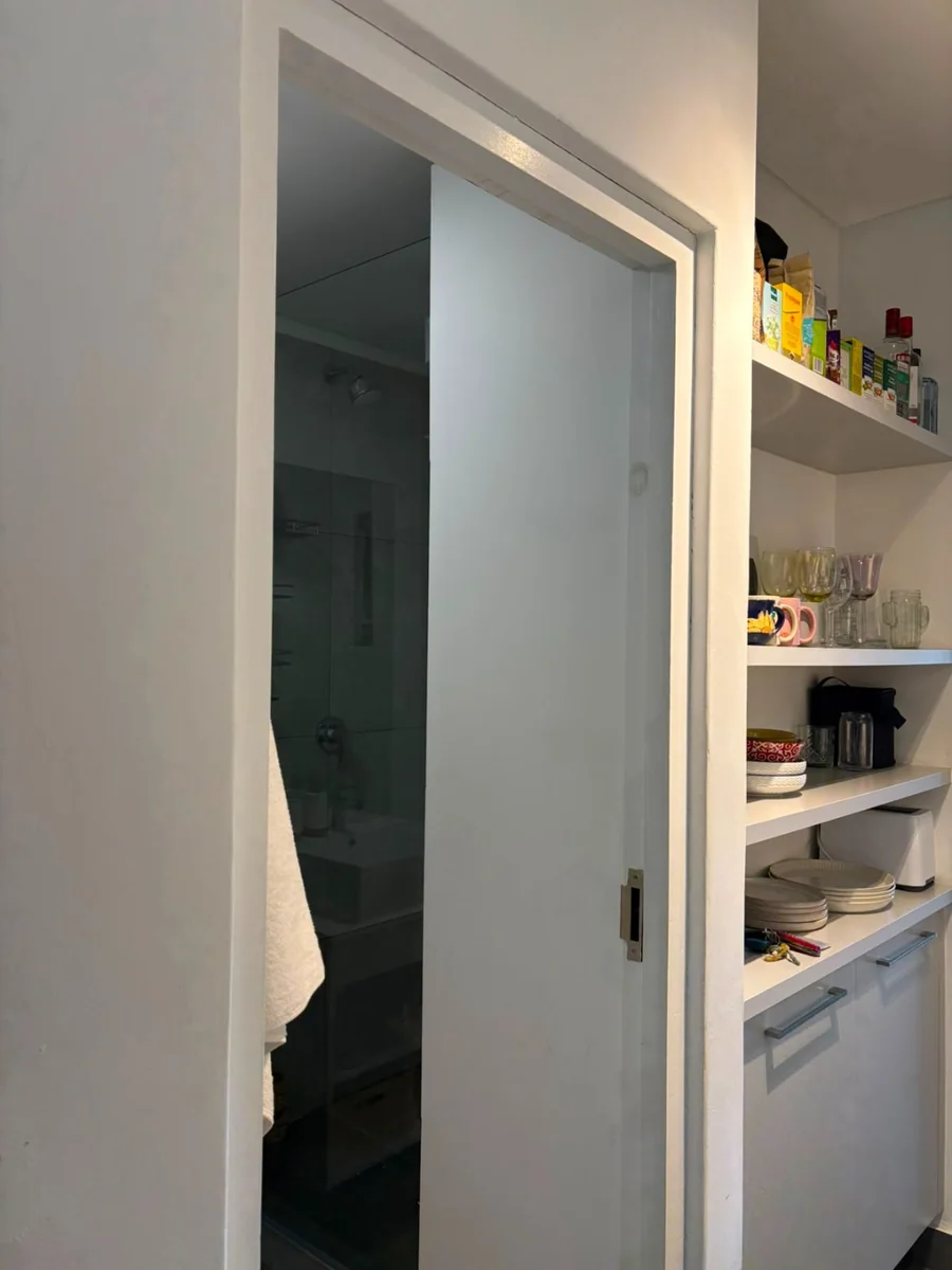 Stylish Studio at EDGE – Steps from Campus