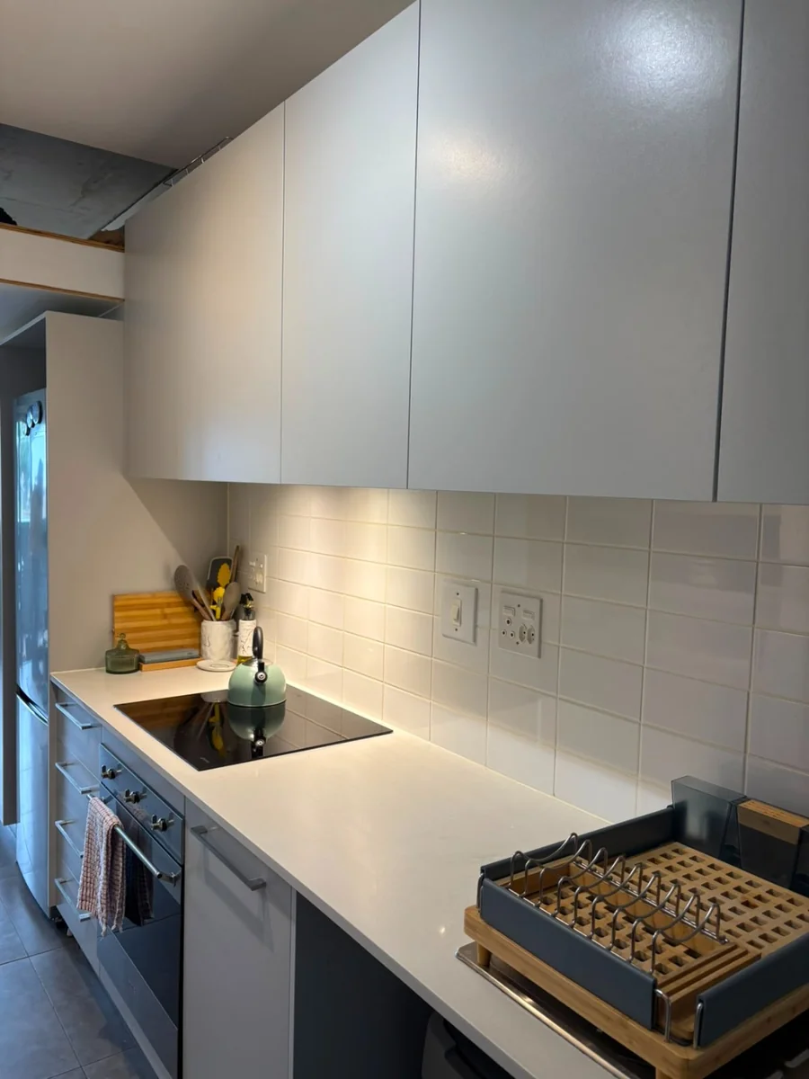 Stylish Studio at EDGE – Steps from Campus