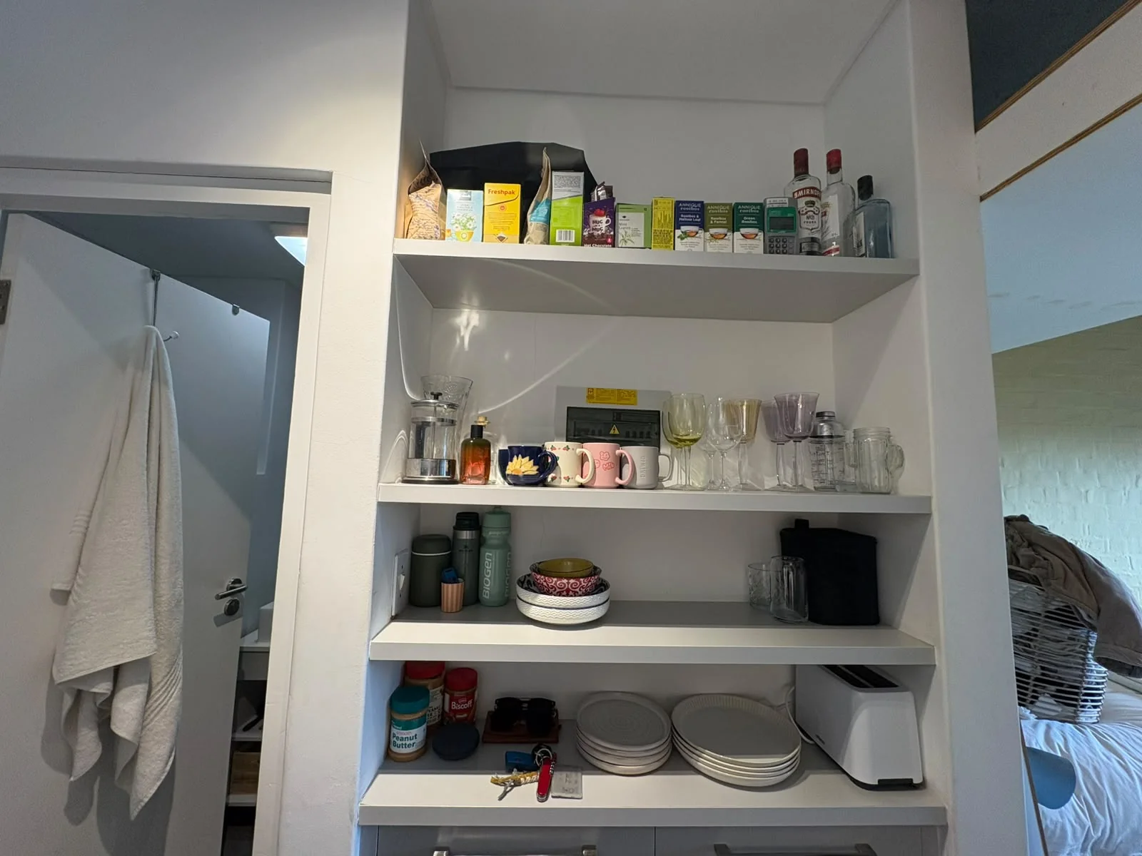 Stylish Studio at EDGE – Steps from Campus