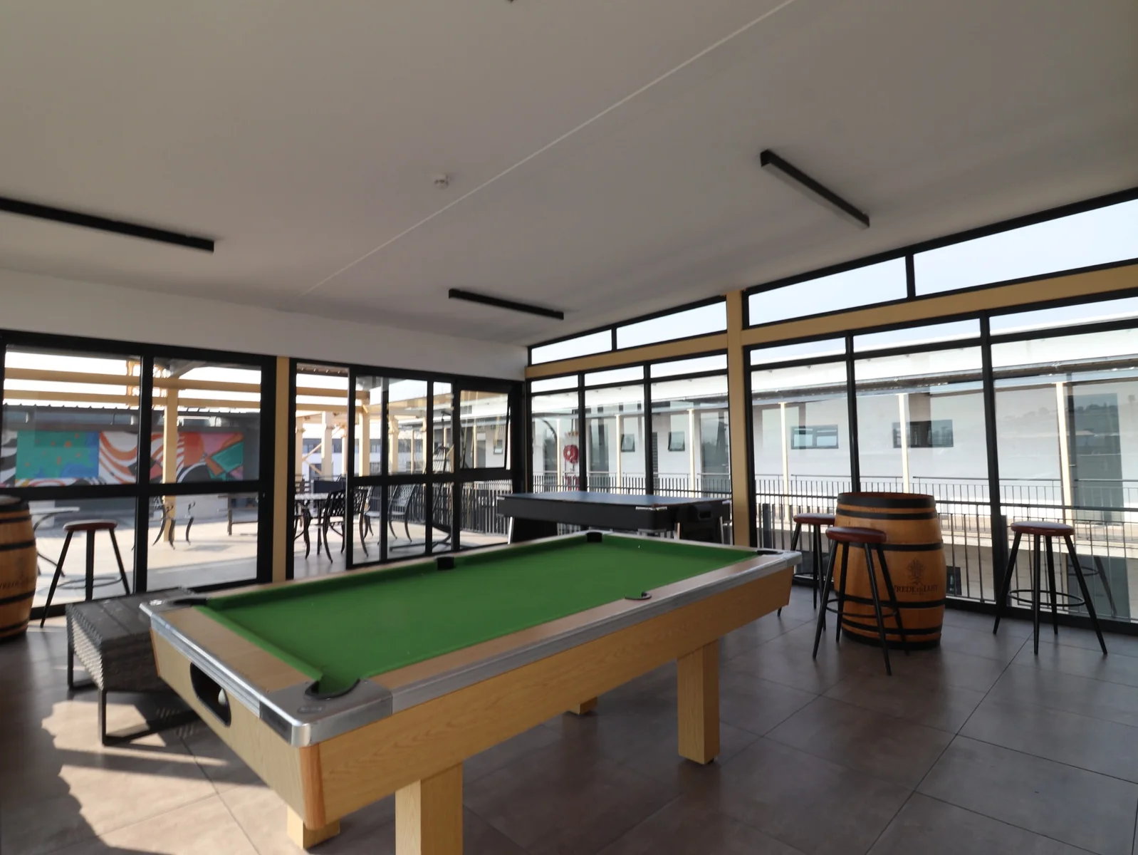 Stylish Studio at EDGE – Steps from Campus