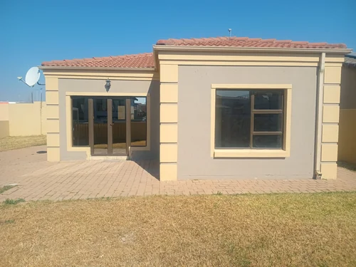 Blue Hills, Midrand