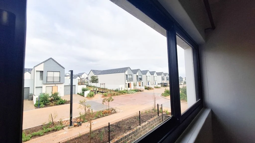Brand-New 1-Bedroom North-Facing Corner Unit – Newinbosch Estate, Stellenbosch - Available Immediately