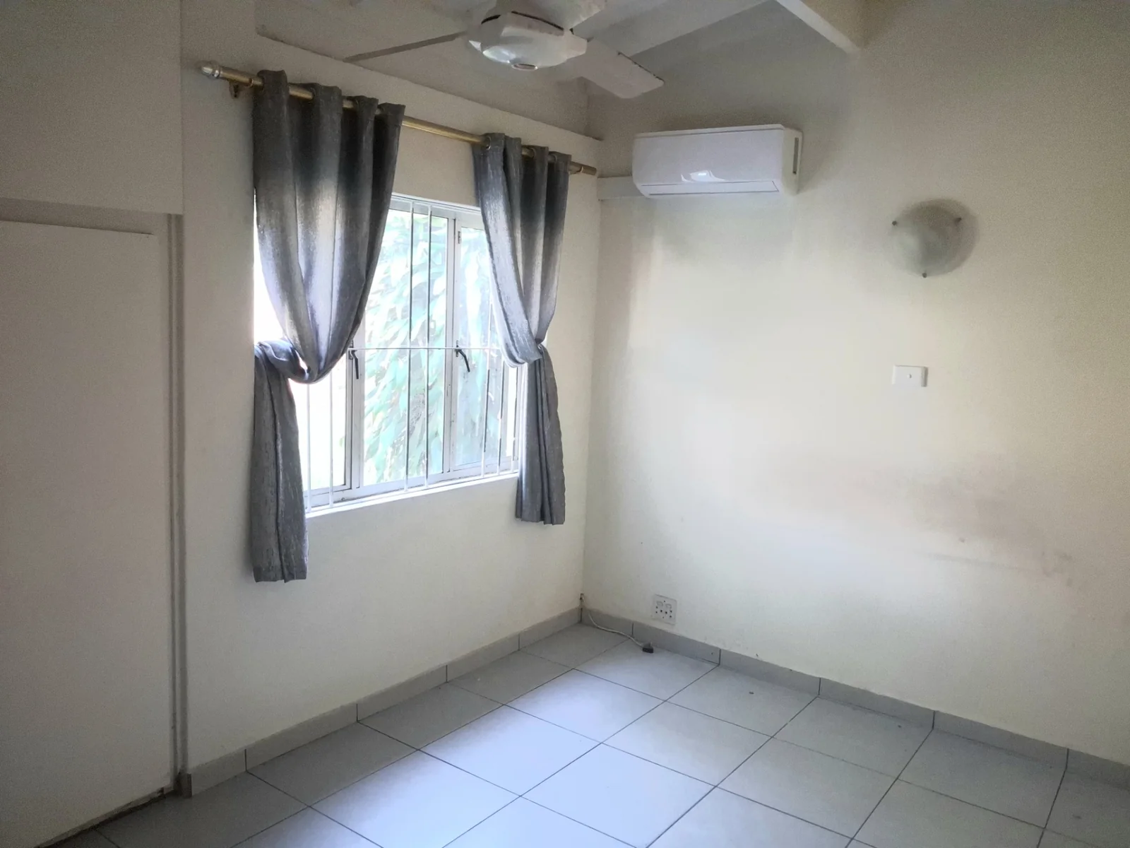 Low-maintenance home in a highly desirable area