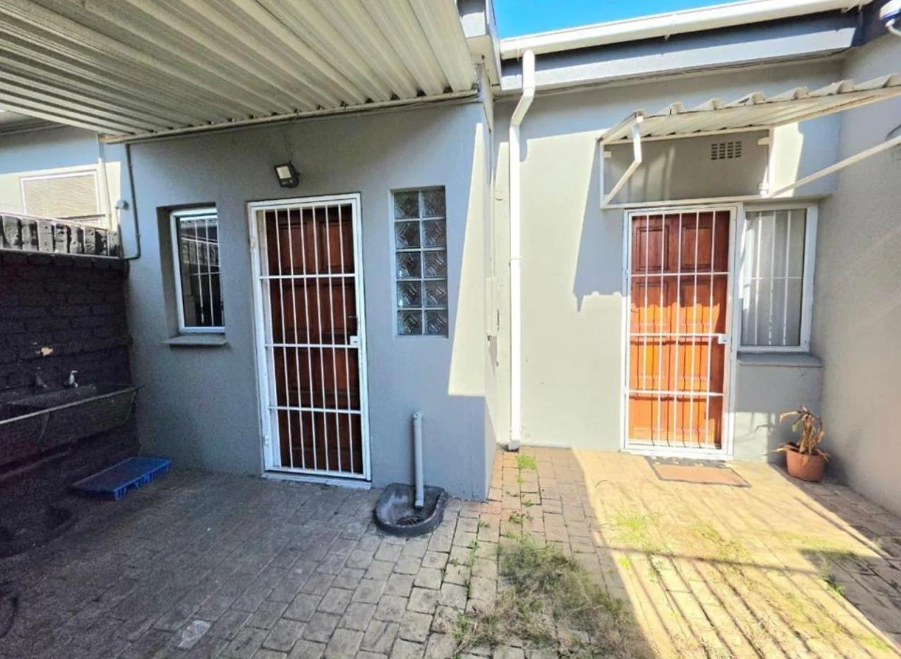 Low-maintenance home in a highly desirable area