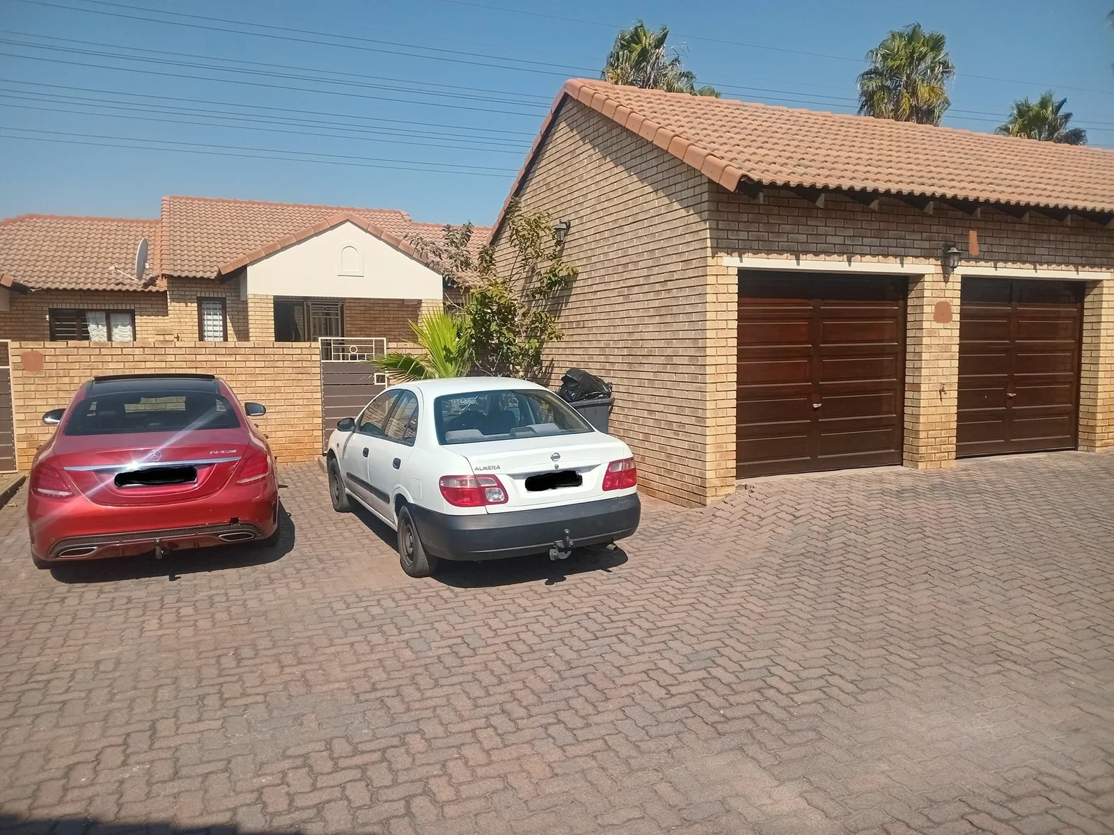 A lovely 3 bed, 2 bath in Sagewood , Midrand.