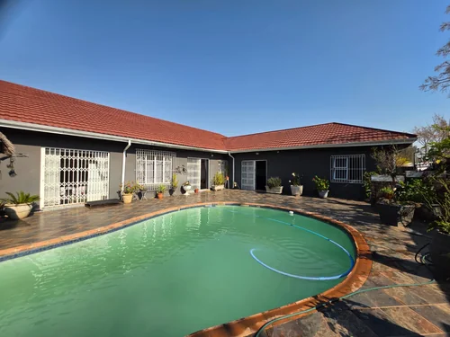 34 Second, Maraisburg, Roodepoort
