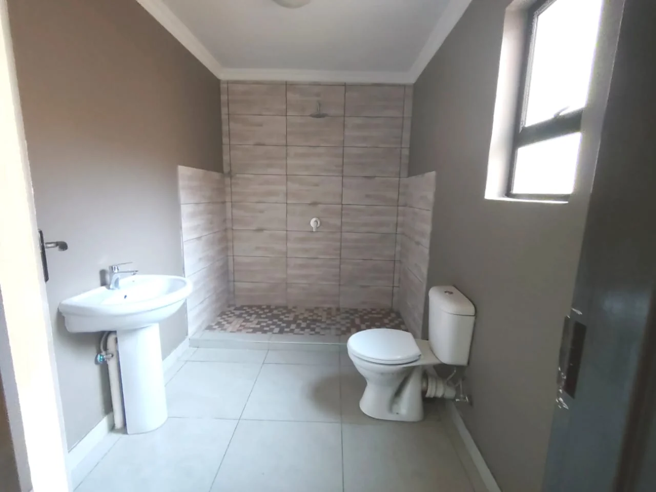 Flexible and Versatile Commercial, Business or Residential Property