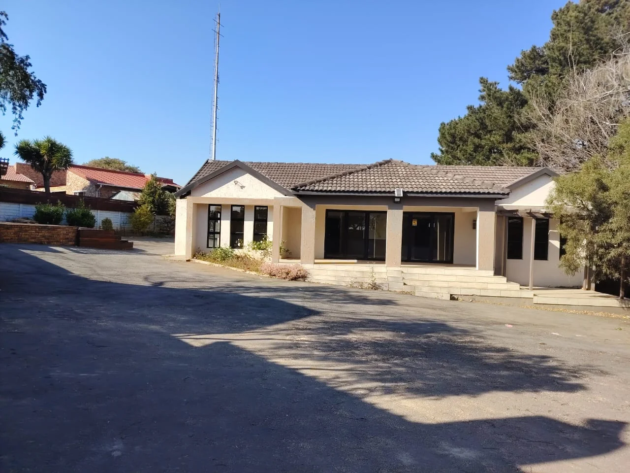 Flexible and Versatile Commercial, Business or Residential Property