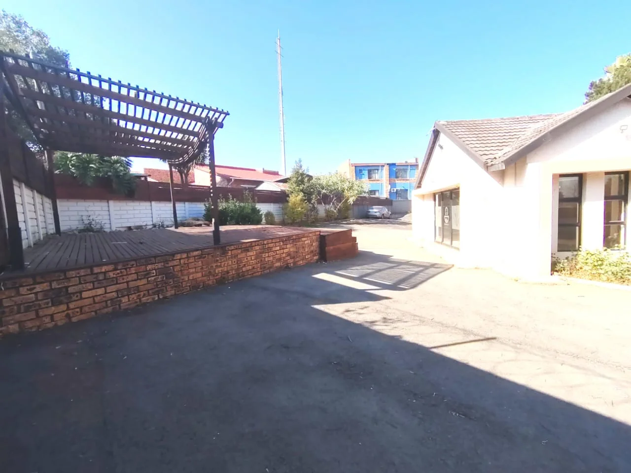 Flexible and Versatile Commercial, Business or Residential Property
