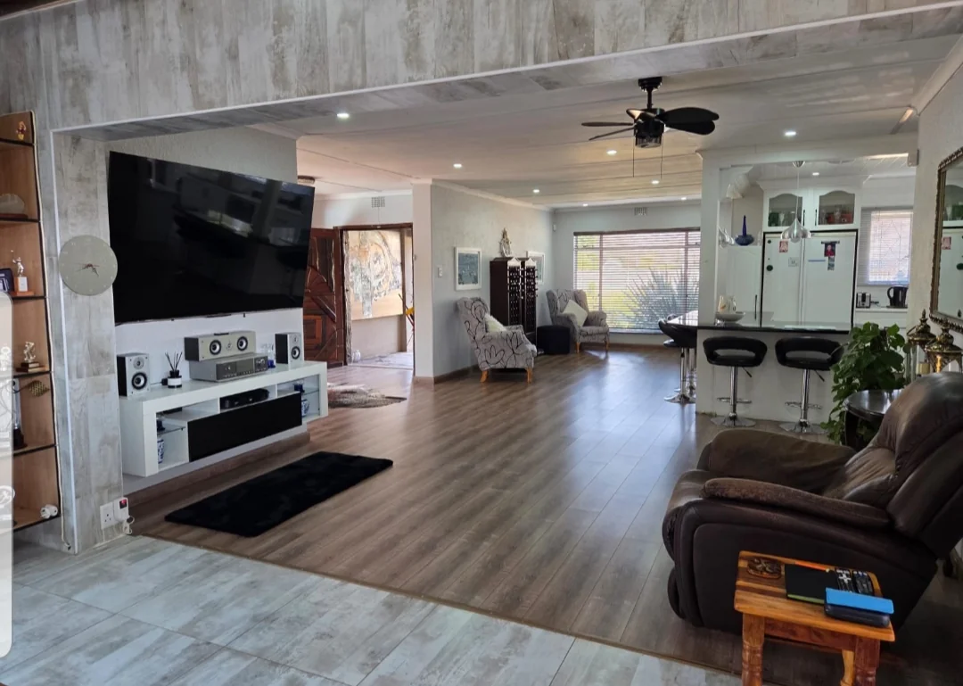 SPACE & MODERN