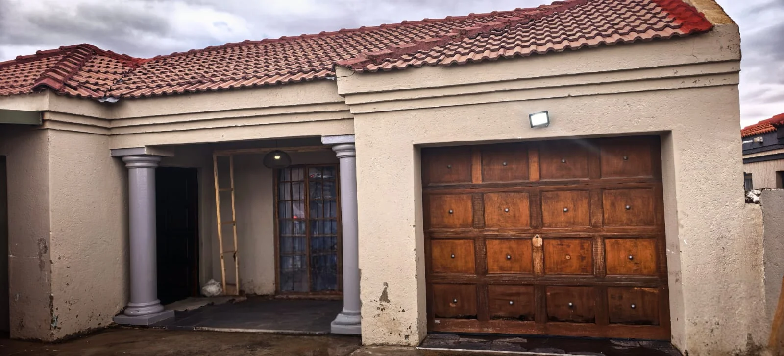Charming 3-Bedroom Family Home Near Polokwane City ( legae la batho)