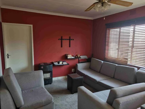 Lyttelton Manor, Centurion