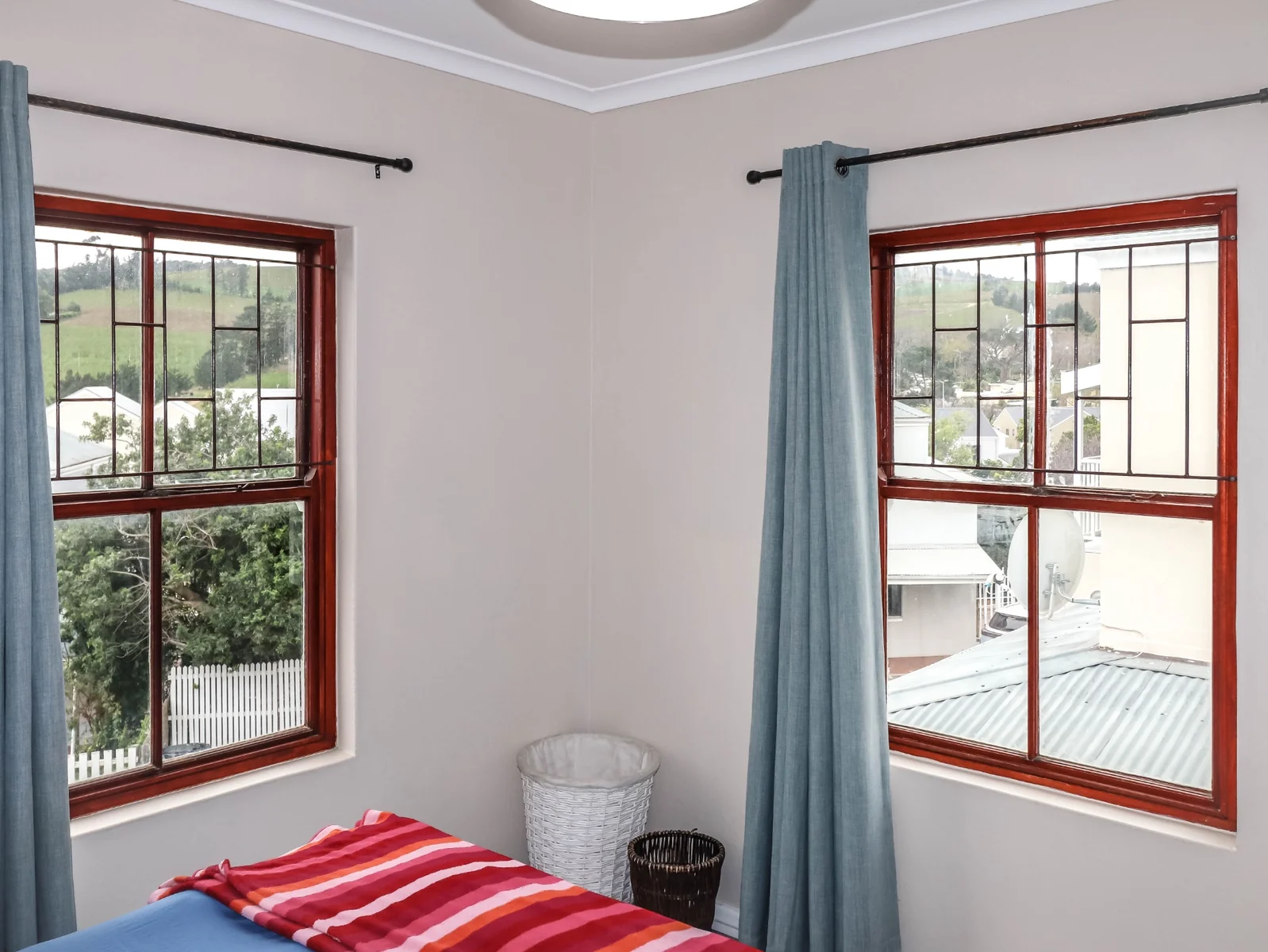 Modern Living with Stellenbosch Mountain Views