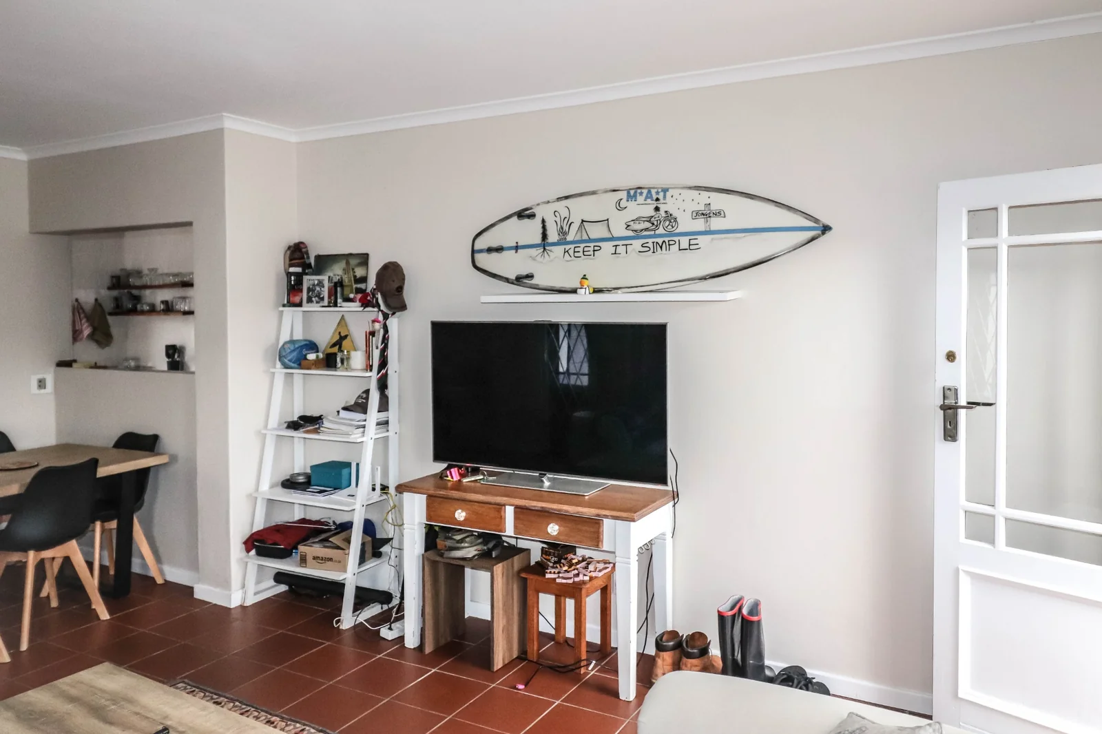 Modern Living with Stellenbosch Mountain Views
