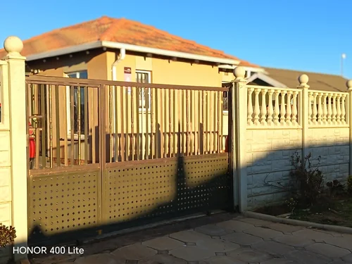Savanna City, Walkerville
