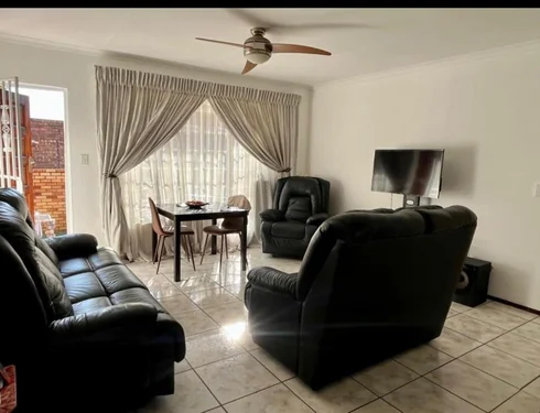 Croydon, Kempton Park