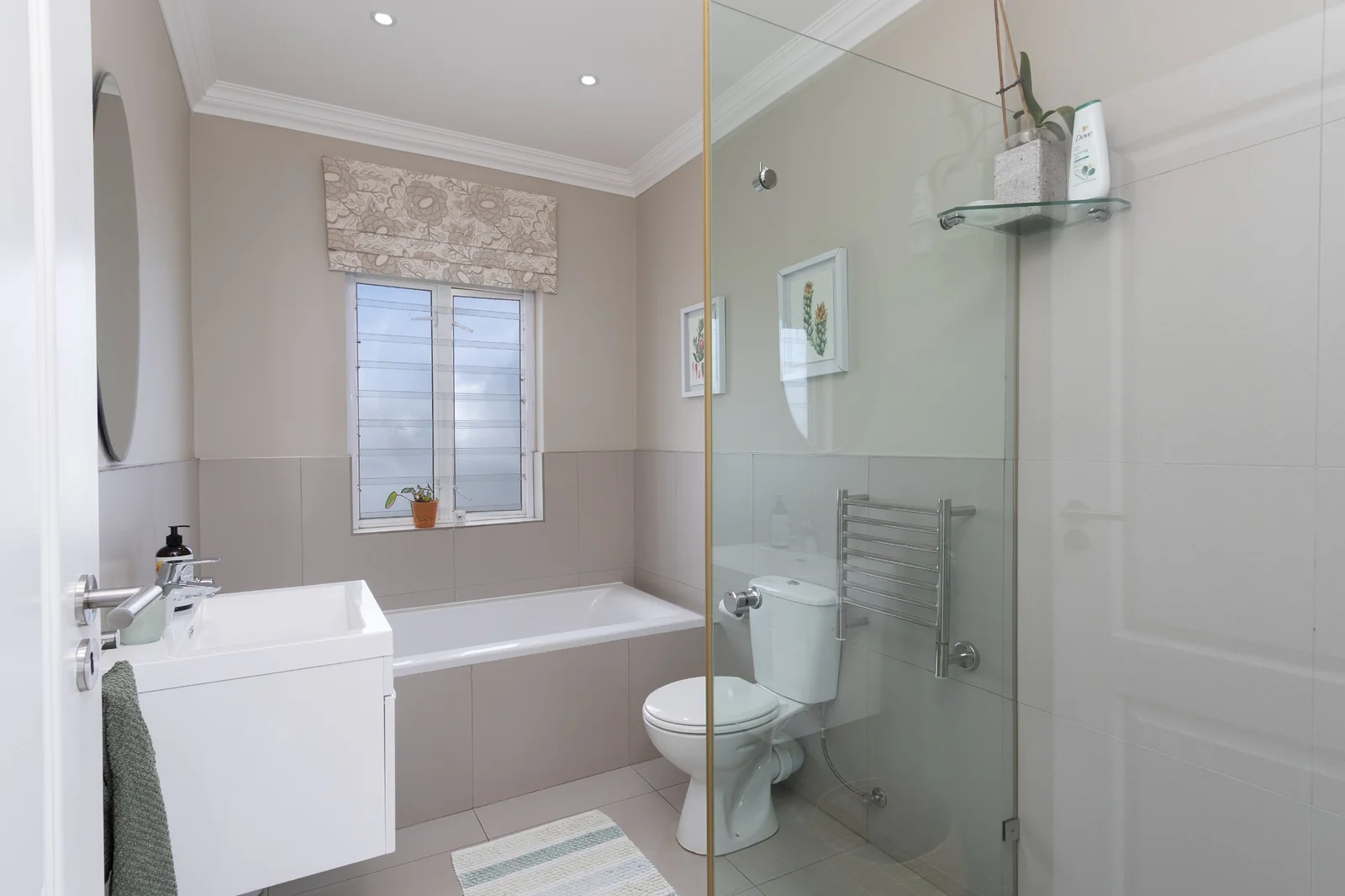 Elegant 3-bedroom home in Koelenbosch Country Estate