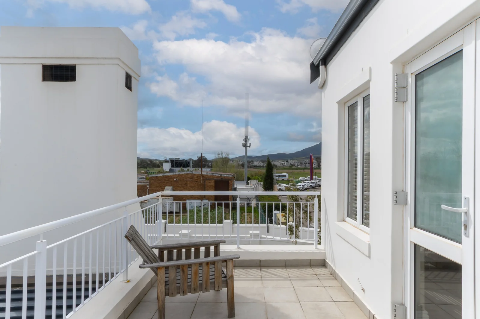 Elegant 3-bedroom home in Koelenbosch Country Estate