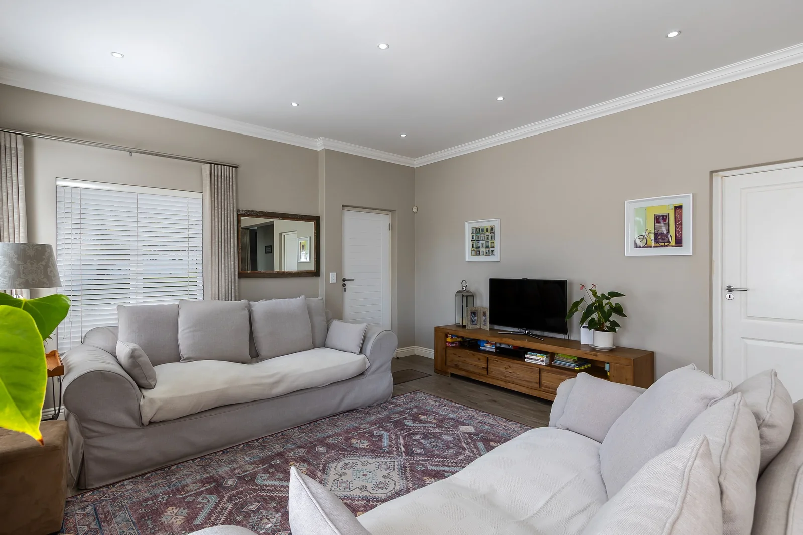 Elegant 3-bedroom home in Koelenbosch Country Estate