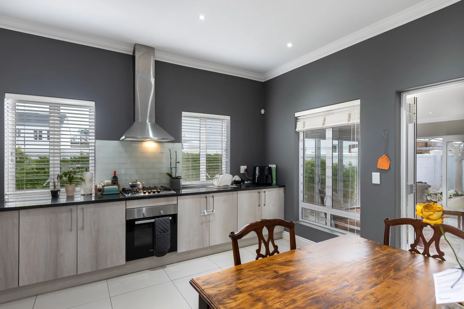 Elegant 3-bedroom home in Koelenbosch Country Estate