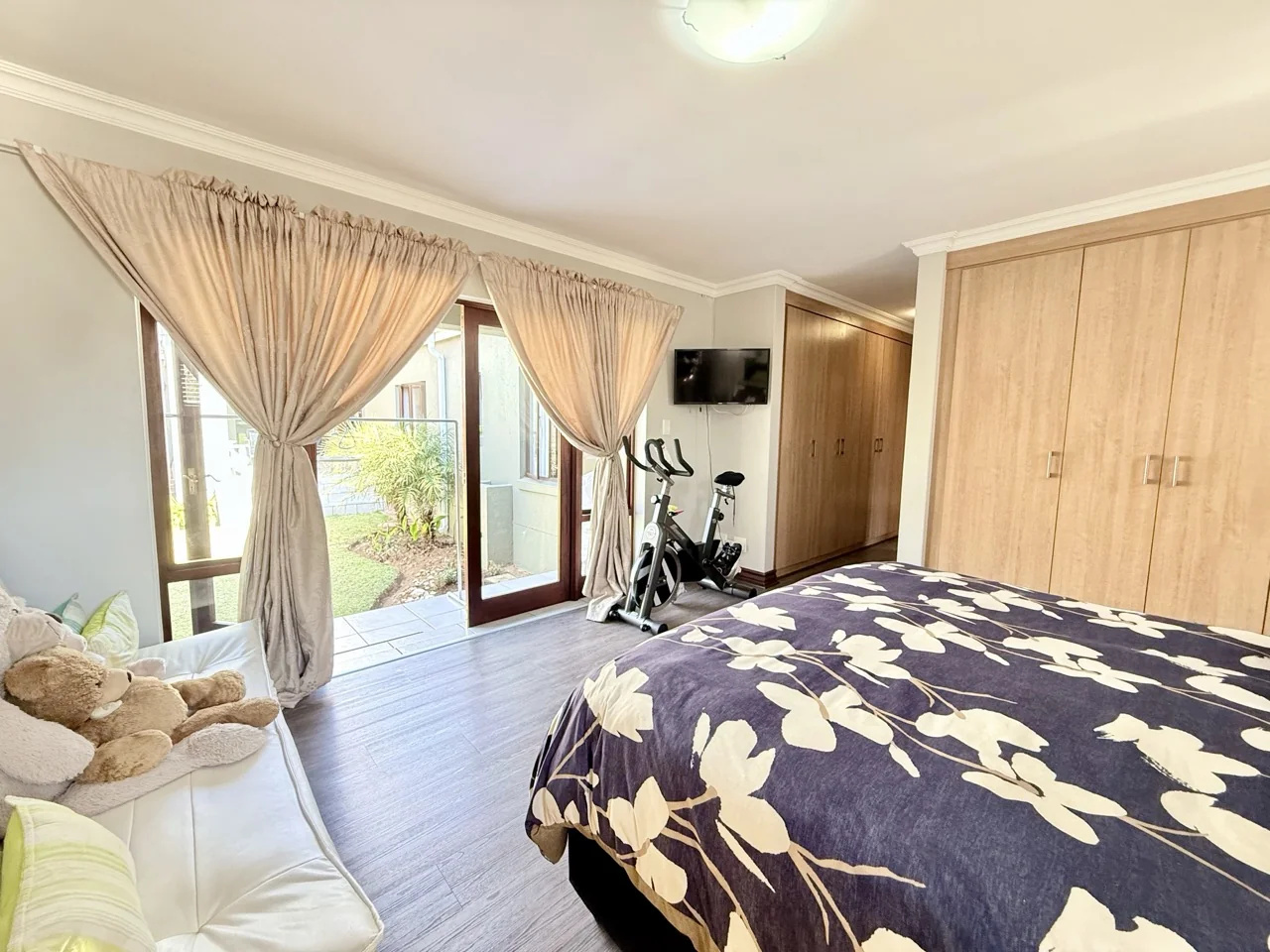 3 BEDROOM TOWNHOUSE FOR RENT IN HERITAGE HILL ESTATE