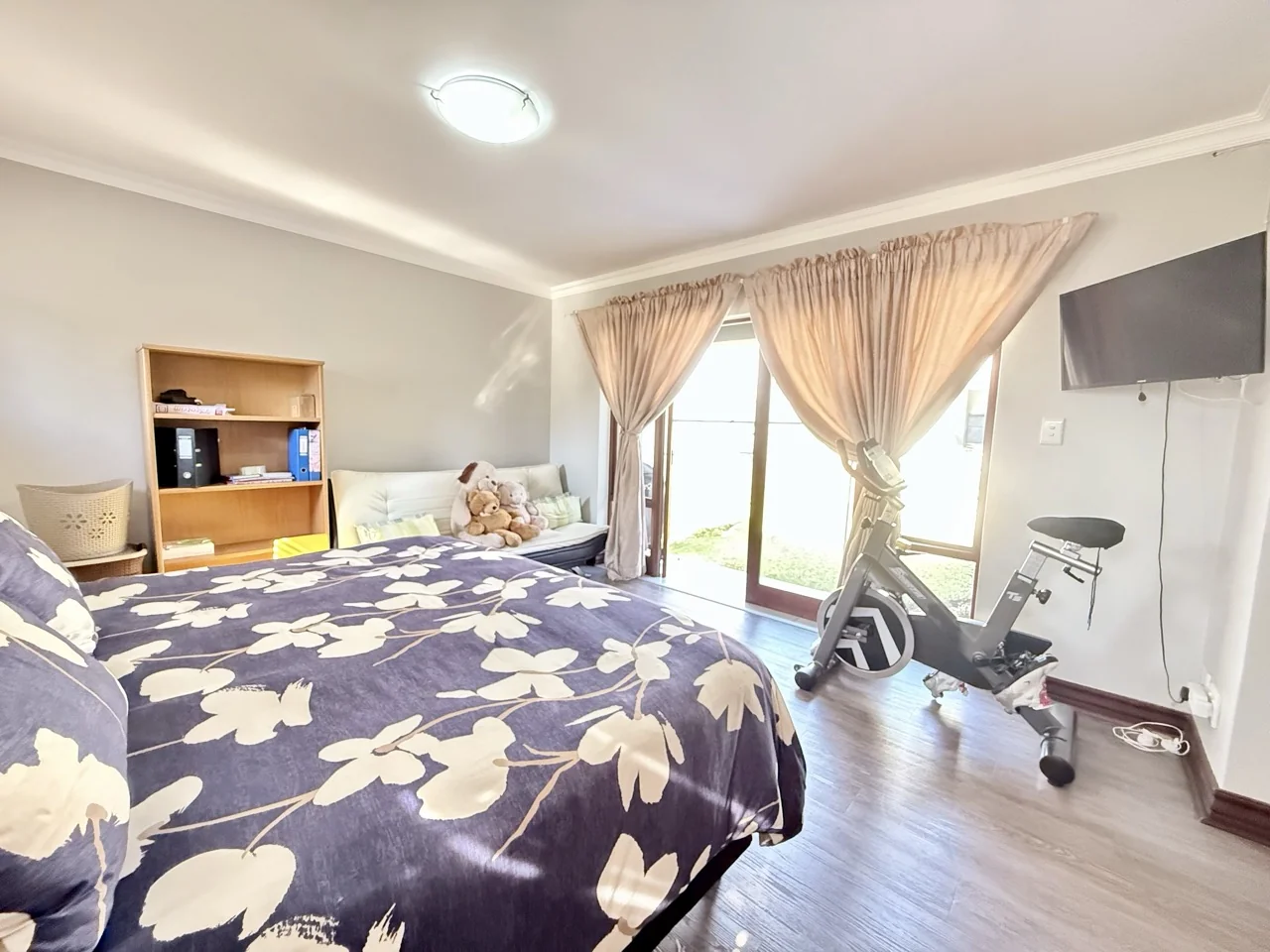 3 BEDROOM TOWNHOUSE FOR RENT IN HERITAGE HILL ESTATE