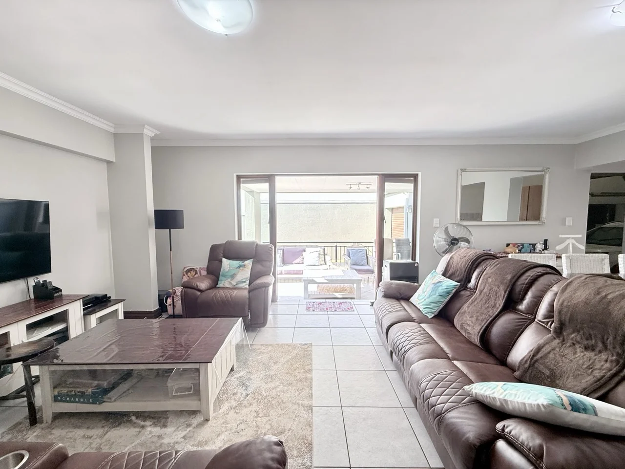 3 BEDROOM TOWNHOUSE FOR RENT IN HERITAGE HILL ESTATE