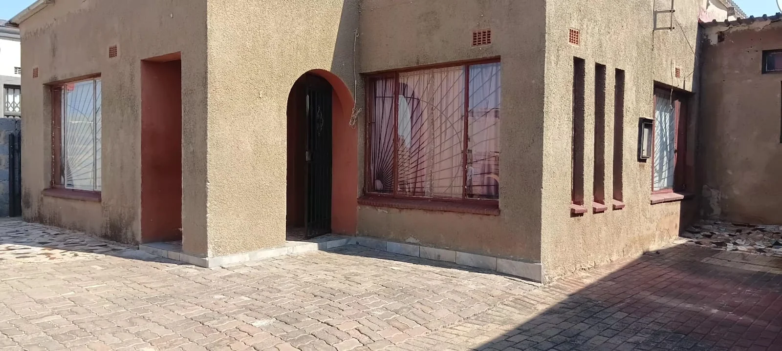 Ecaleni Section, Tembisa – Spacious Family & Investment Opportunity