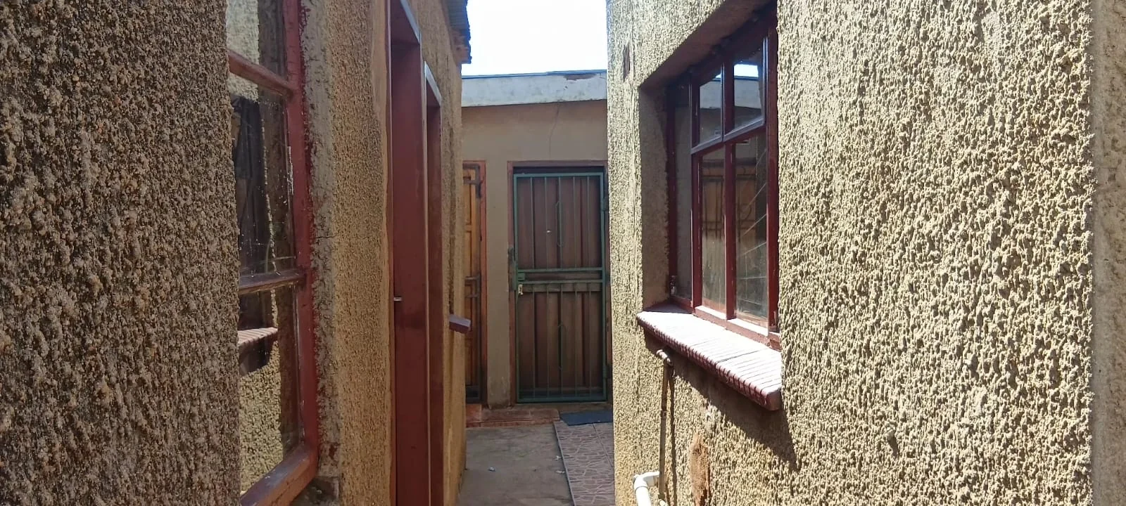 Ecaleni Section, Tembisa – Spacious Family & Investment Opportunity