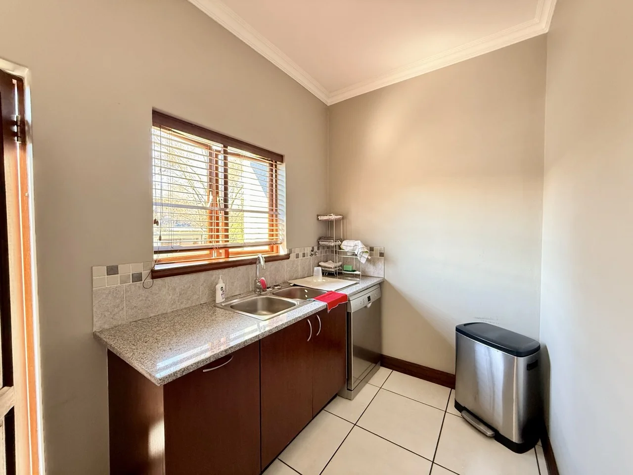 3 BEDROOM TOWNHOUSE FOR RENT IN HERITAGE HILL ESTATE